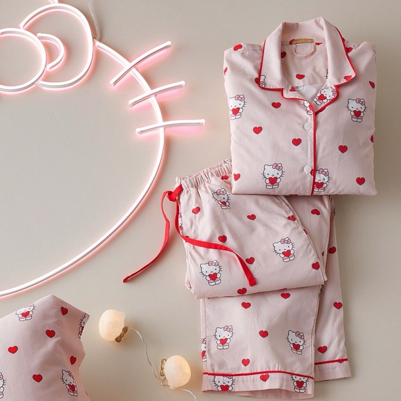 Hello Kitty pottery barn teen PJs Hearts Organic Cotton Percale Pajama Set small - Picture 4 of 16